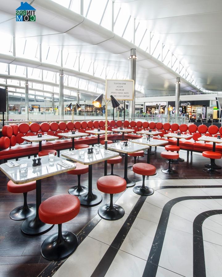 Ảnh Perfectionists’ Cafe - Nhà hàng tinh tế tại sân bay lớn nhất nước Anh