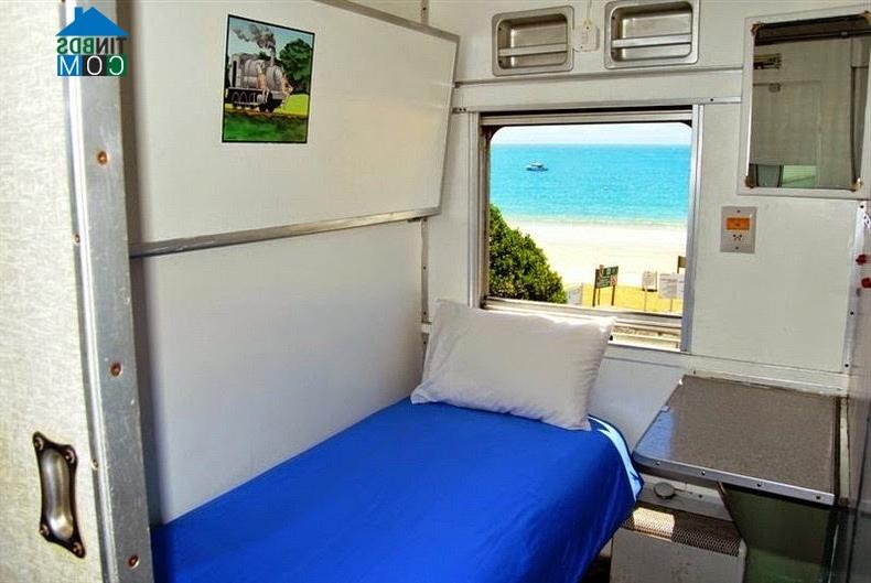 Ảnh Khách sạn xanh hướng biển tận dụng từ xe lửa