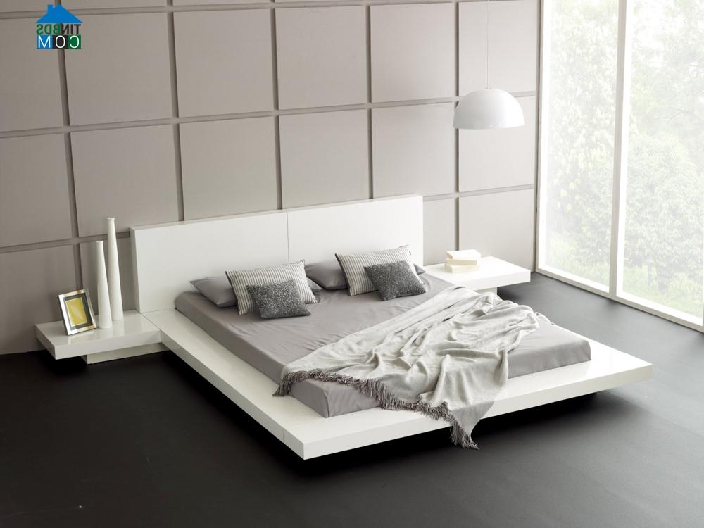 Dùng tấm phản bệt thay cho giường là lựa chọn hợp lý cho không gian nhỏ.