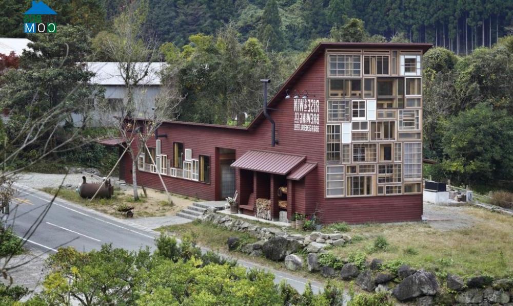 Ảnh Độc đáo tòa nhà làm từ nguyên liệu tái chế ở Nhật Bản