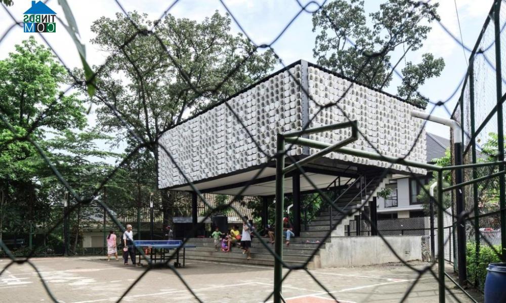 Ảnh Độc đáo thư viện làm từ 2000 vỏ hộp kem ở Indonesia