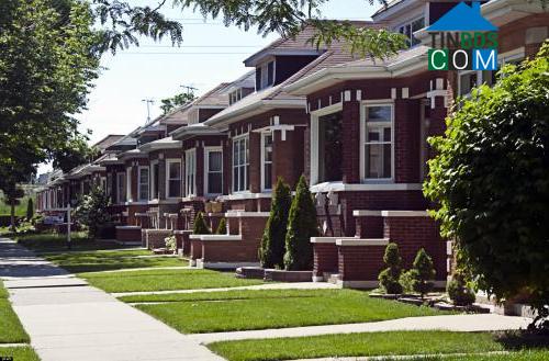 Ảnh Canada: Giá bất động sản tại Toronto tăng chóng mặt