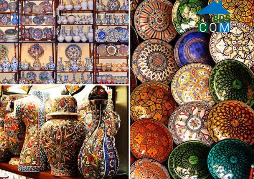 Gốm sứ Thổ Nhĩ Kỳ có màu sắc tươi sáng và họa tiết bắt mắt