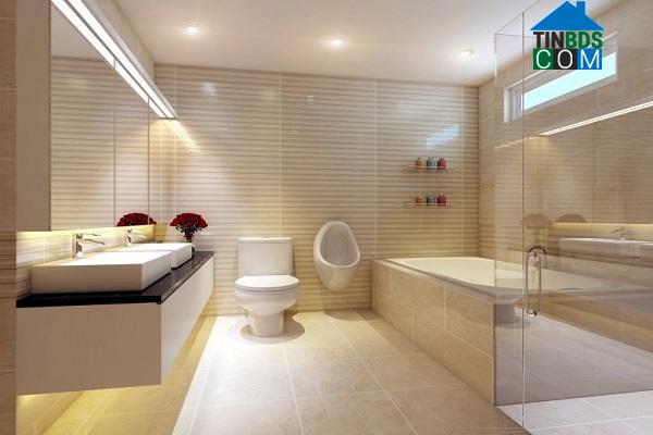 Gạch Porcelain và gạch Ceramic là vật liệu khá phổ biến để lát sàn phòng tắm nhà ở cũng như nơi công cộng.