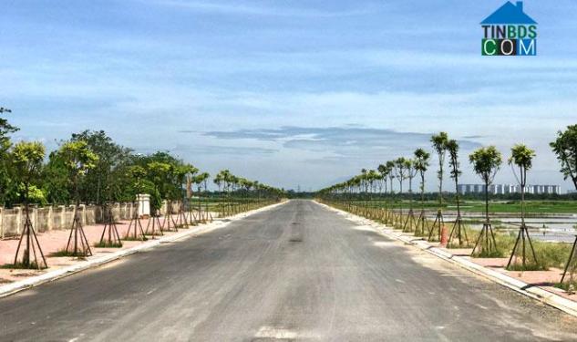 Nhiều đoạn đường giao thông liên xã Tả Thanh Oai - Đại Áng - Liên Ninh đã được hoàn thành.