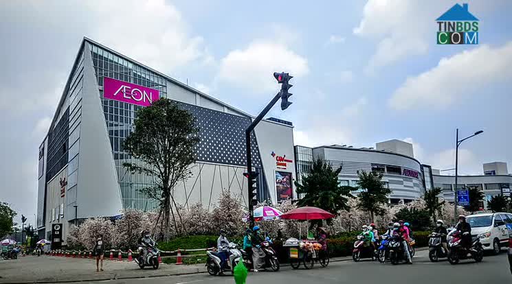 Siêu thị AEON Mall lớn nhất Sài Gòn tọa lại ở Bình Tân.