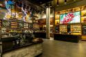 Cửa hàng Starbucks đẳng cấp tại Disneyland California