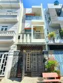 Bán nhà Dương Quảng Hàm Cầu Giấy 40m 6 tầng mặt tiền 3.2 m giá 4.35 tỷ, nhà đẹp ở luôn.