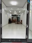 Cho thuê tầng 1 làm văn phòng, mặt bằng kinh doanh tại 21 Hoàng Việt, Phường 4, Tân Bình DT96m2...