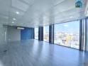 Cho thuê văn phòng sàn 40m2 nhỏ xinh view kính sáng trung tâm Phú Nhuậ