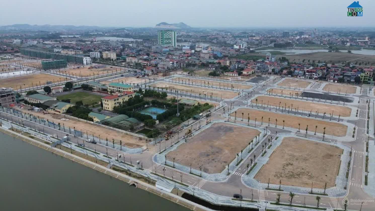 Ảnh Bích Động Lakeside 8