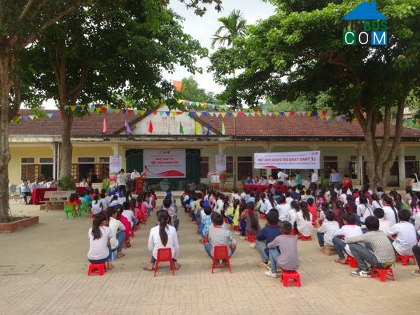 Hình ảnh Hùng Chân, Nghệ An