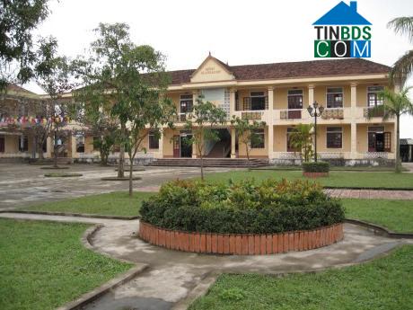 Hình ảnh Hùng Chân, Nghệ An