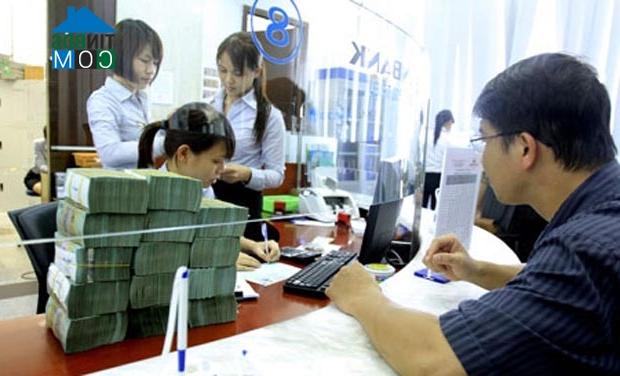 Ảnh Thu nhập thấp có nên vay tiền mua nhà?