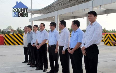 Ảnh Thông xe 22,7km cao tốc 6 làn đẹp nhất Việt Nam