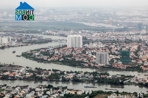 Nhiều nhà đầu tư ngược dòng từ Hà Nội vào Sài Gòn mua BĐS bởi sự năng động của trung tâm kinh tế lớn nhất nước và giá nhà, đất rẻ hơn so với Thủ đô. Ảnh: QH