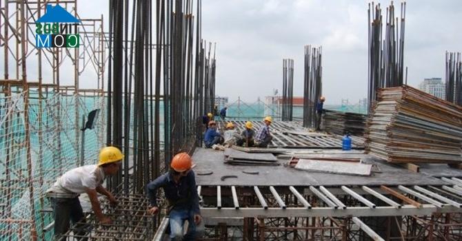 Ảnh Lãi suất giảm giúp thị trường bất động sản khởi sắc