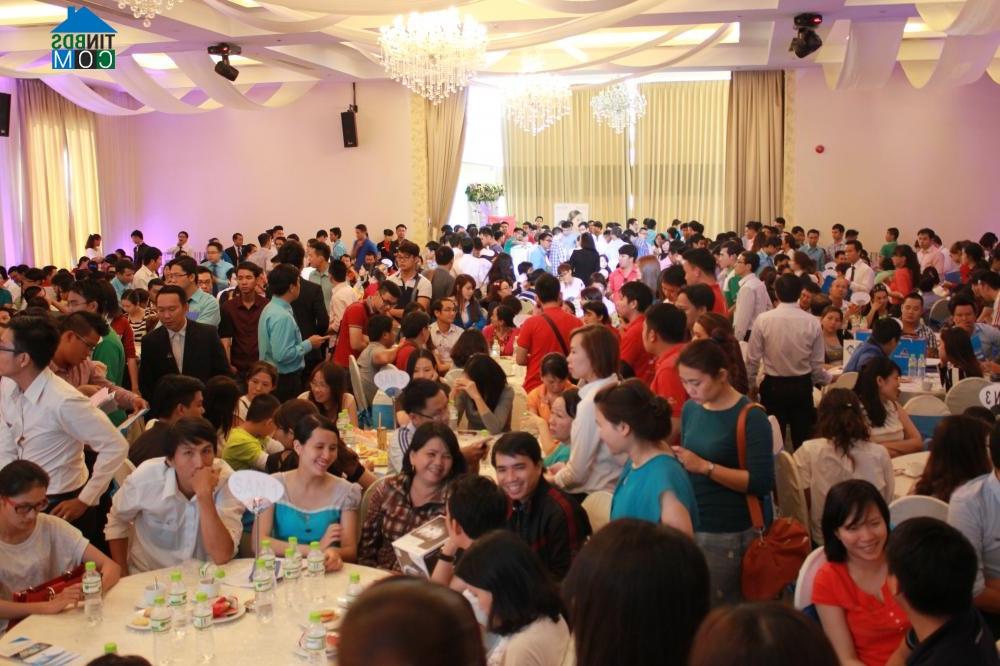 Quang cảnh lễ mở bán dự án Sunview Town