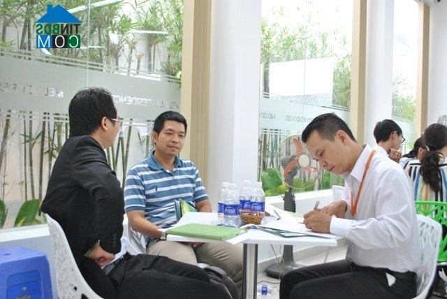 Ảnh Cấp chứng chỉ môi giới BĐS: Nên giao cho các hiệp hội