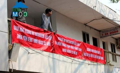 Người mua nhà biểu tình đòi quyền lợi
