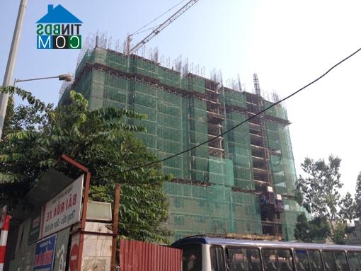 Ảnh Khách hàng nên cân nhắc lợi, hại khi mua căn hộ xây thô
