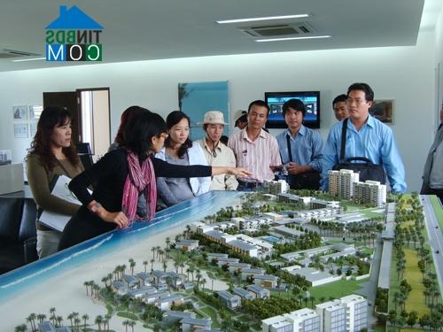 Ảnh Môi giới BĐS phải có bằng đại học: Tiếng nói của người trong cuộc
