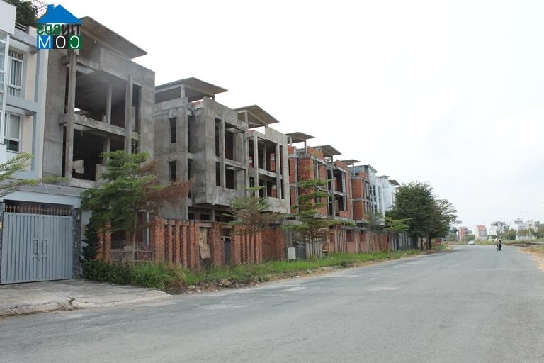 Ảnh Doanh nghiệp đầu tư BĐS: Khóc ròng vì luật thay đổi