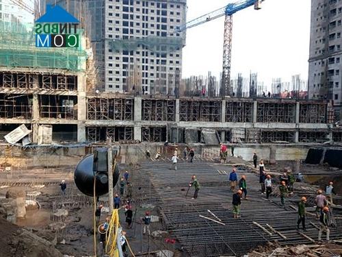 Ảnh Lãi suất giảm giúp thị trường bất động sản khởi sắc