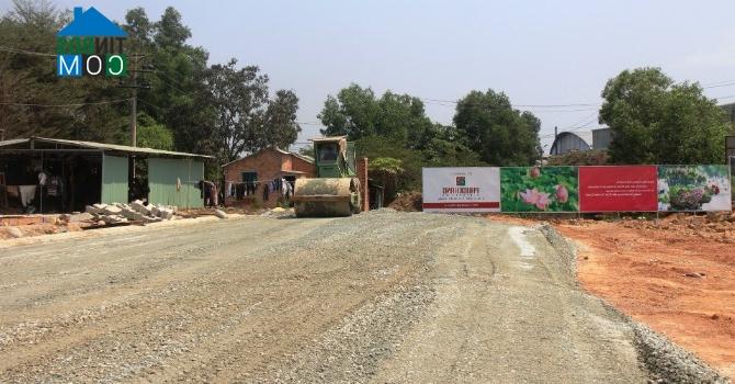 Ảnh Giá đất nền khu vực ven Tp.HCM đang “nhảy múa”