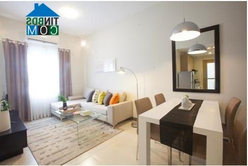 Ảnh N.H.O cùng đối tác phát triển dự án First Home Premium Bình Dương