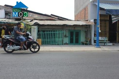 Ảnh Tp.HCM: Chi chít nhà mỏng, vẹo bên dòng kênh ngàn tỷ