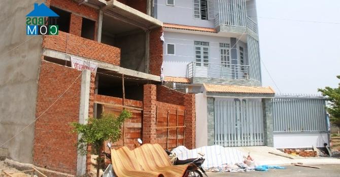 Ảnh Đất nền khu đông Tp.HCM: Dân mua để dành hoặc đầu cơ