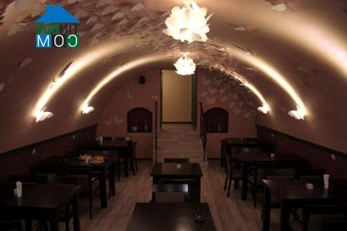 Ảnh Quán bar toàn đồ hand-made tuyệt đẹp ở Rumani