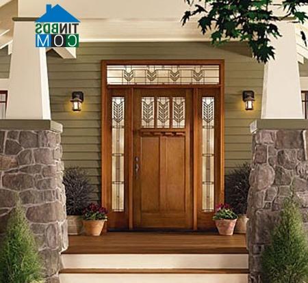 Ảnh Hoa văn trên cửa chính nên phốì hợp với Ngũ hành