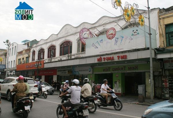 Ảnh Cận cảnh các khu đất "vàng" Hồ Gươm đang bị bỏ hoang