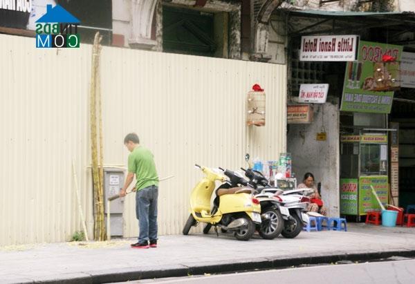 Ảnh Cận cảnh các khu đất "vàng" Hồ Gươm đang bị bỏ hoang