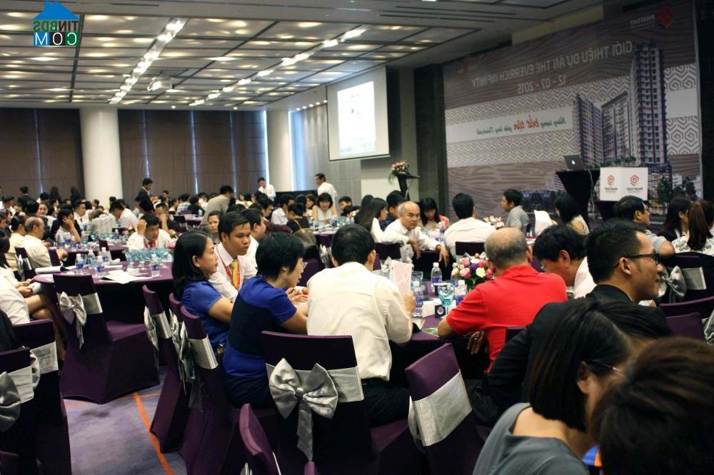 Ảnh Phát Đạt giới thiệu dự án và các chương trình bán hàng trong năm