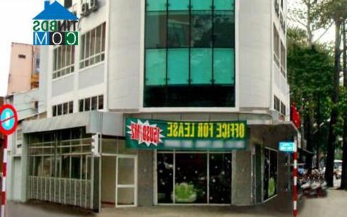 Ảnh Hà Nội: Giá văn phòng cho thuê xuống thấp nhất trong 3 năm