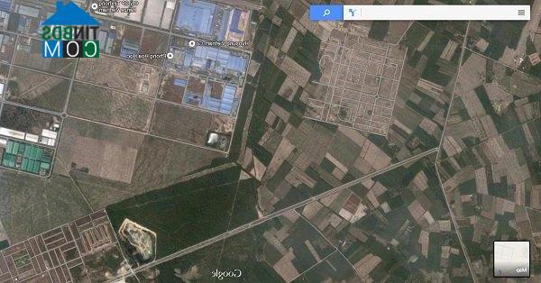 Những dự án đất nền nằm kề khu công nghiệp đang phải đối mặt với nguy cơ ô nhiễm. Ảnh chụp từ Google Earth
