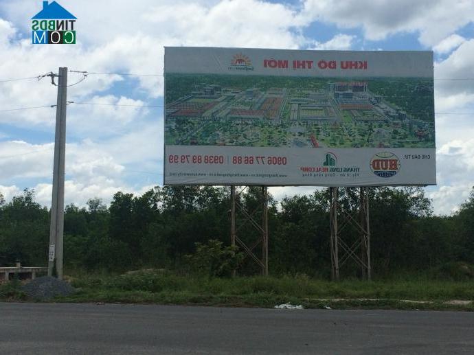 Tấm biển lớn giới thiệu quy hoạch Khu đô thị mới Nhơn Trạch còn khá mới