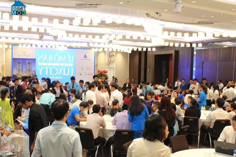 Ảnh Luxcity tạo "sốt" tại quận 7 trong đợt mở bán đầu tiên
