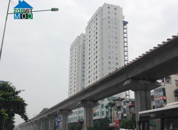Ảnh Cao ốc chung cư sát mặt đường: Bất lợi nhiều mặt