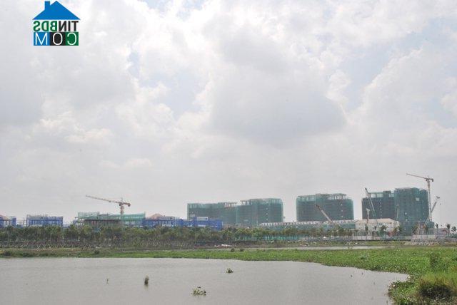 Ảnh Ồ ạt dự án triển khai, khu Đông có quá tải?