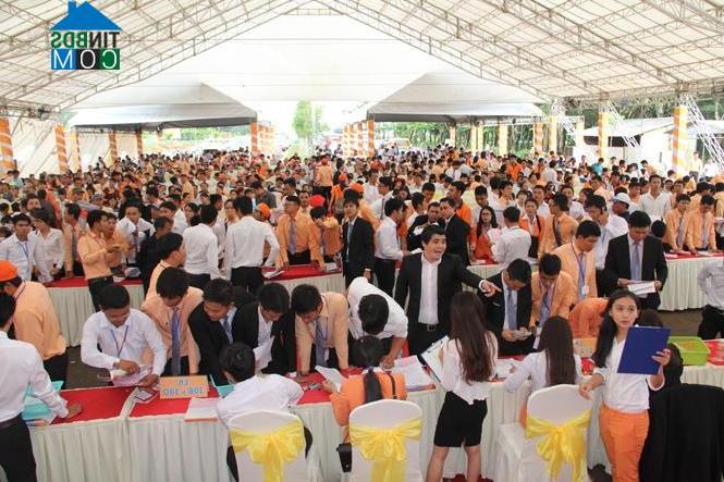 Quang cảnh một buổi lễ mở án dự án đất nền tại Đồng Nai