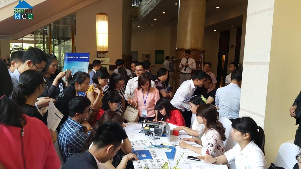 Hội viên tấp nập đăng ký khóa huấn luyện kỹ năng do VARs tổ chức