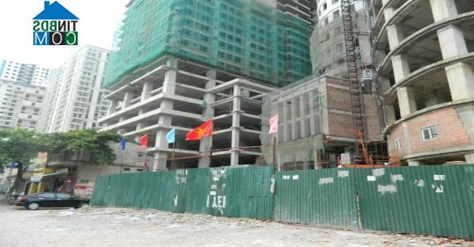 Ảnh "Dài cổ" chờ nhận nhà tại dự án Ellipse Tower