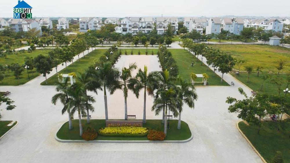 Khu công viên cây xanh hiện hữu trong dự án The Art
