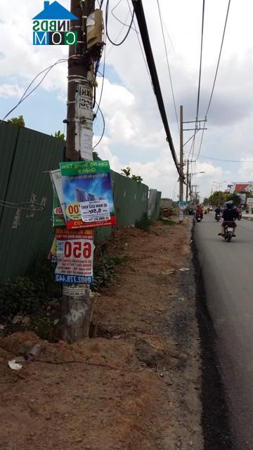 Chỗ nào ở quận 9 cũng có thể gặp biển rao bán đất nền