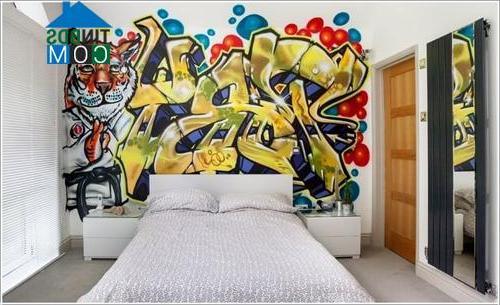 Bức tường graffiti thể hiện được cá tính của các bạn trẻ thích sự phá cách