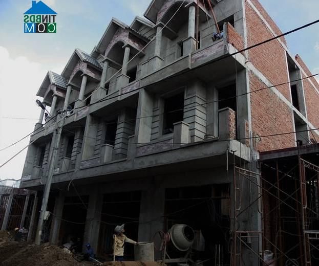 Những căn nhà xây sẵn đang được nhiều khách hàng tại Tp.HCM tìm mua